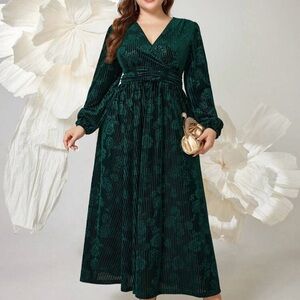 Elegant Green Velvet Dress